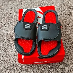Nike Jordan Hydro Retro 11 XI BRED Slides Sandals RARE AA1336 001 Men's Size 10